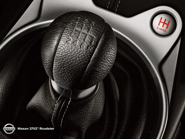 Nissan 370Z roadster convertible six speed 6-speed shifter manual transmission
